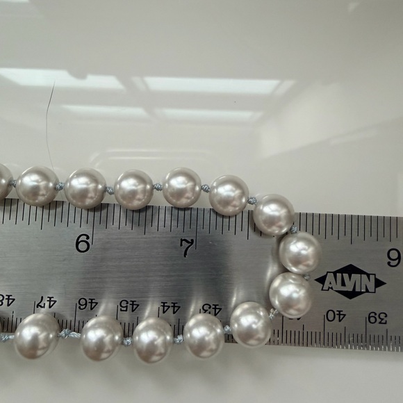 Icing Silver Gray Glass Pearl Necklace | Knotted 16" Strand | Adjustable - Picture 7 of 9